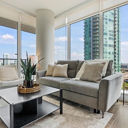 Modern Suite Calgary Downtown 5 Min Walk Stampede Dış mekan fotoğraf