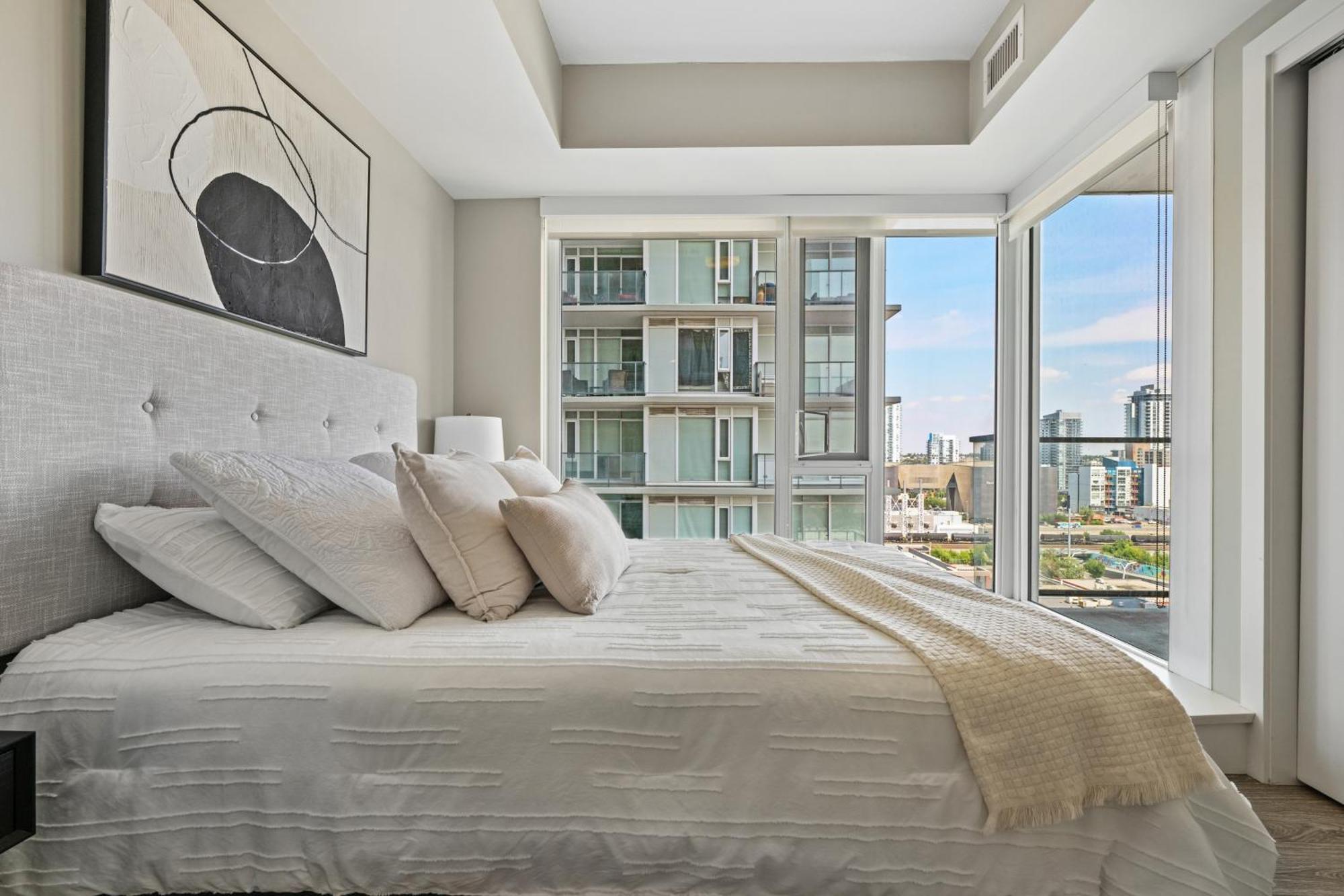 Modern Suite Calgary Downtown 5 Min Walk Stampede Dış mekan fotoğraf