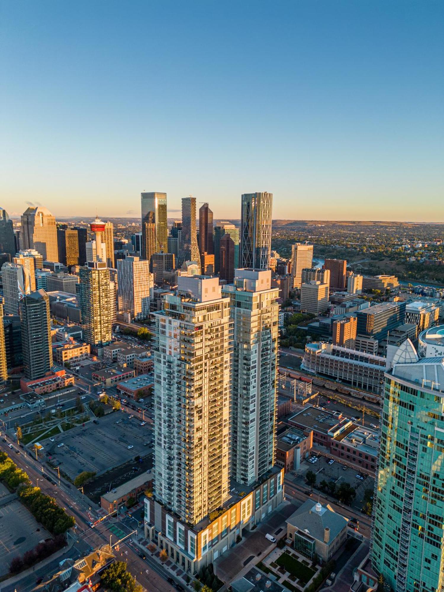 Modern Suite Calgary Downtown 5 Min Walk Stampede Dış mekan fotoğraf