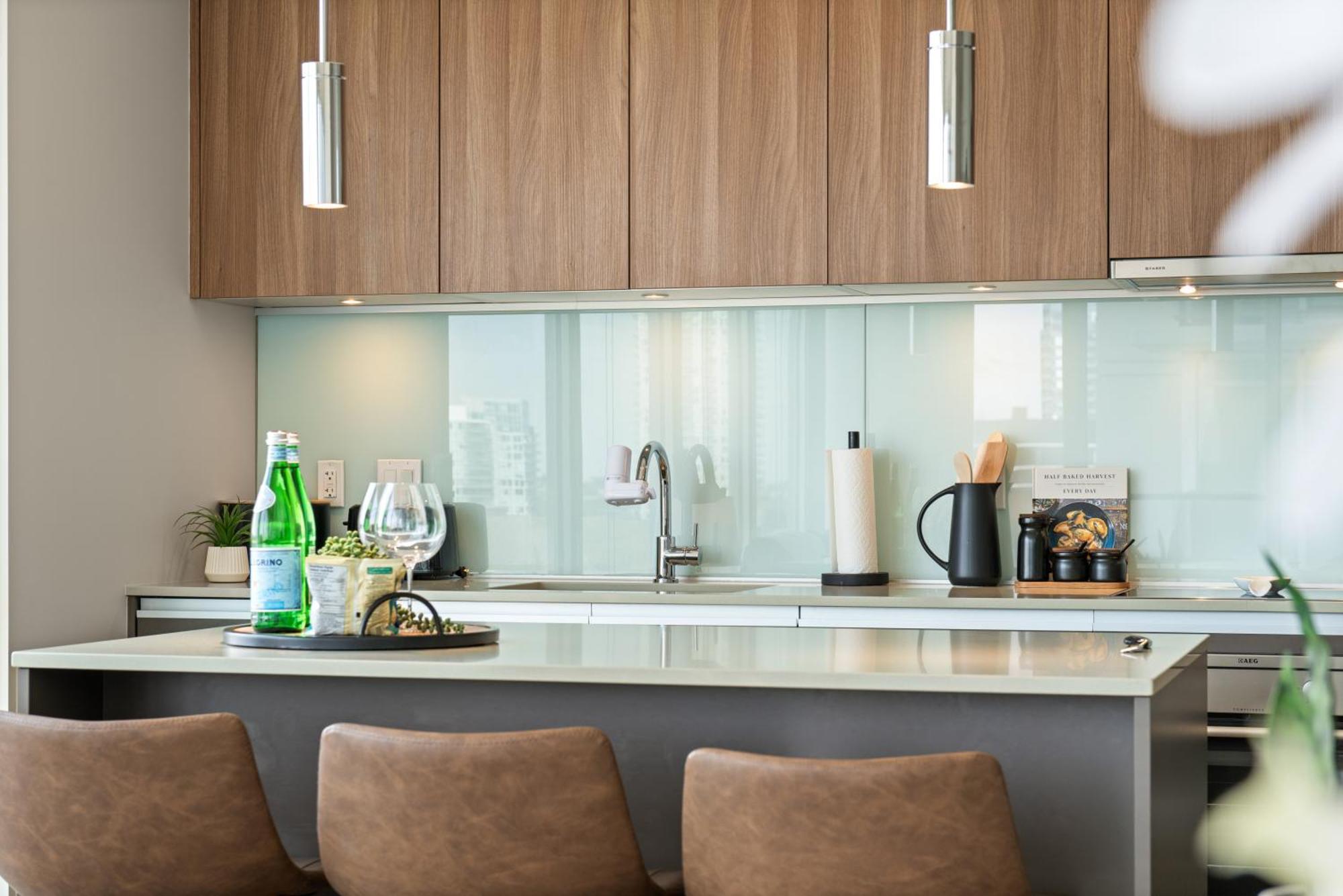 Modern Suite Calgary Downtown 5 Min Walk Stampede Dış mekan fotoğraf